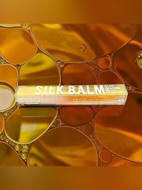 🍯HUDA BEAUTY🍯Silk Balm Honey Kiss Nutri-Plumping Lip Balm in Queen Bee/NIB